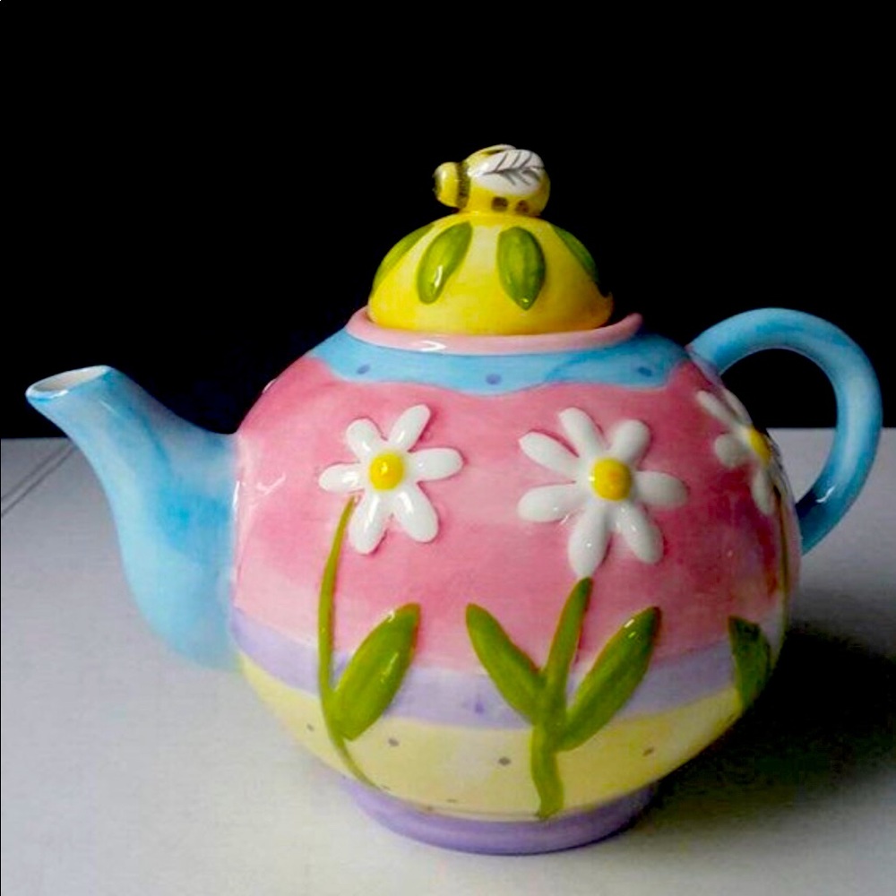 Oneida Country Bouquet Collectible Teapot - Bumble Bee